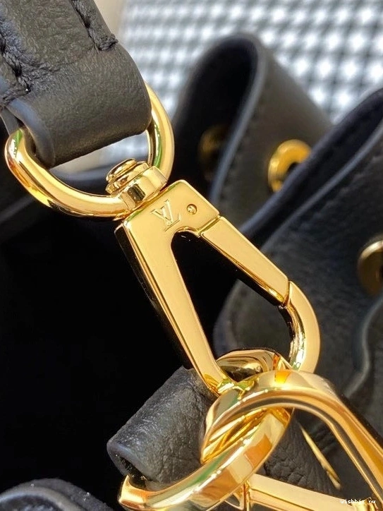 WIS LOUIS LOCKME VUITTON BUCKET 0719